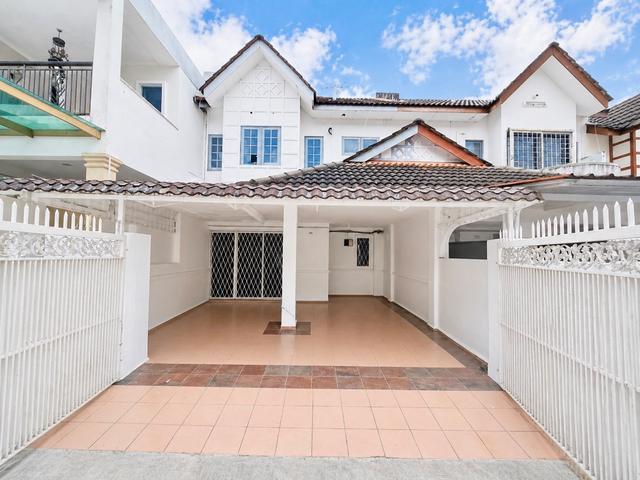 Terraced House for sale in Langat, Selangor
