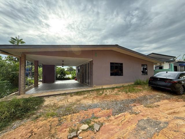 Bungalow for rent in Putatan, Bahagian Pantai Barat