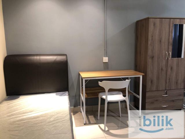 Room for rent in Petaling, Alam Impian