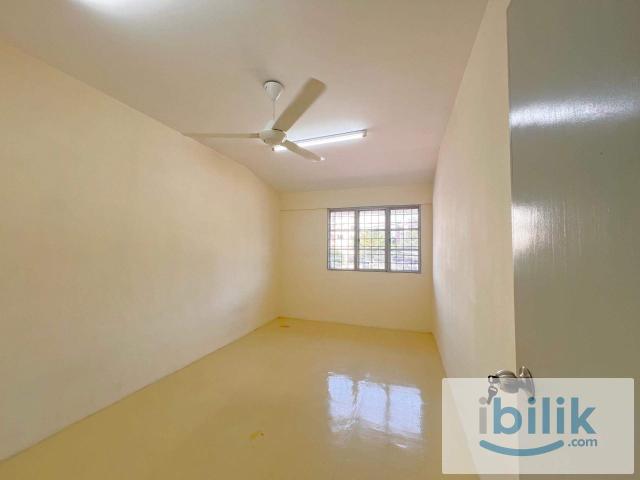 Room for rent in Country Heights Damansara, Kuala Lumpur