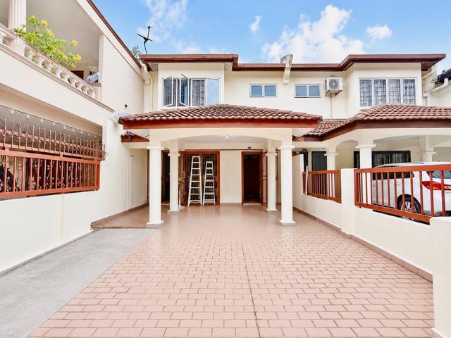 Terraced House for sale in Country Heights Damansara, Kuala Lumpur