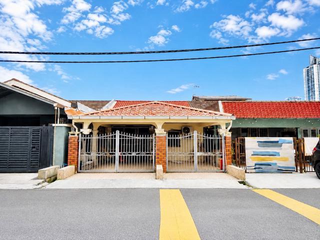 Terraced House for sale in Country Heights Damansara, Kuala Lumpur