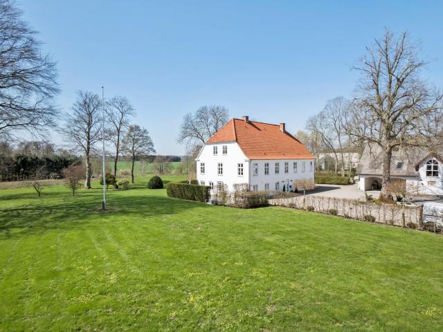 Landejendom til salg i Haarby, Assens
