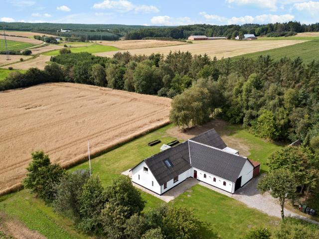 Landejendom til salg i Brønderslev-Dronninglund