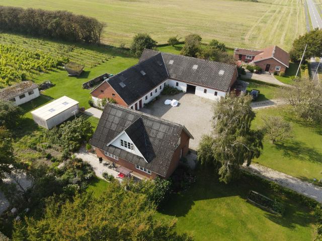 Landejendom til salg i Brønderslev-Dronninglund