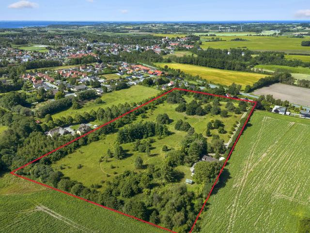 Landejendom til salg i Haarby, Assens