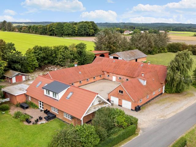 Landejendom til salg i Kibæk, Herning