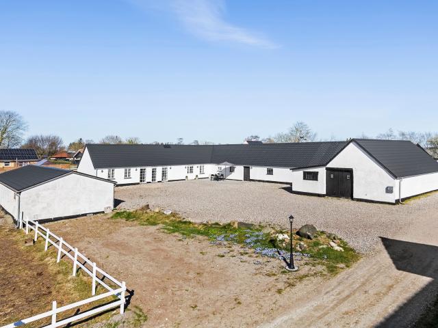 Landejendom til salg i Brønderslev-Dronninglund