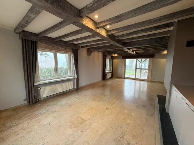 Maison location à Oostrozebeke, West-Vlaanderen