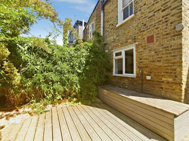 Apartment for rent in East Dulwich, Greater London