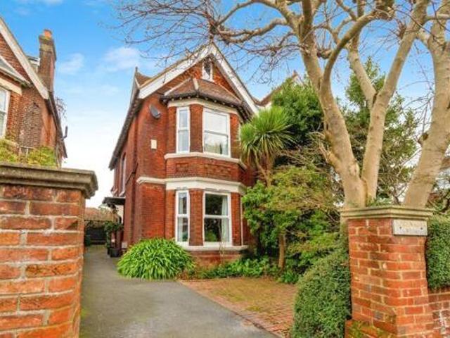 House for sale in Barton Stacey, Hampshire
