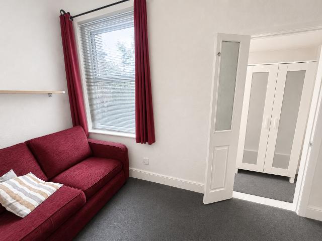Studio for rent in Hill, City Of Southampton