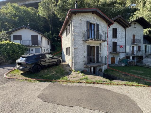 Einfamilienhaus kaufen in Sant'Antonino, Distretto di Bellinzona
