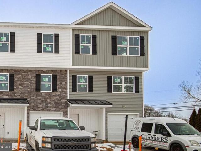 Condo for sale in York