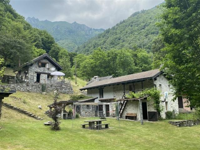 Zweifamilienhaus kaufen in Brione sopra Minusio, Tessin