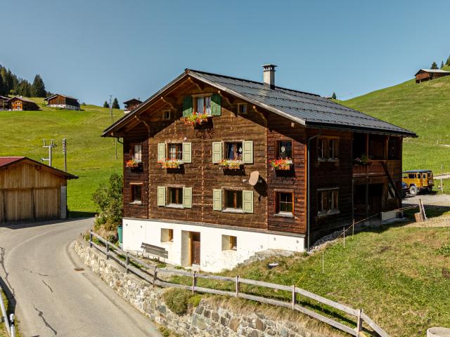 Haus kaufen in Luzein, Graubünden