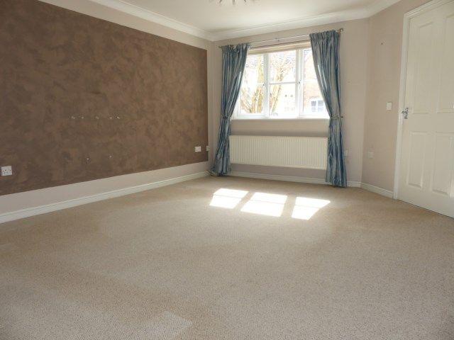 House for rent in Bryncae, Wales