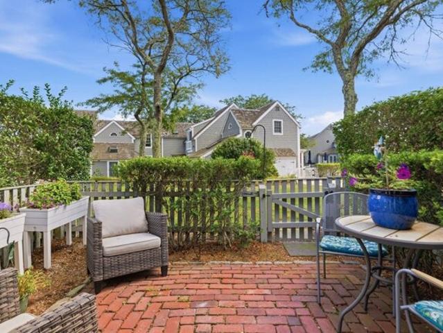 Condo for sale in Maushop Village, Mashpee