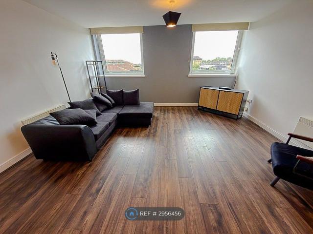 Apartment for rent in Woodside, Brierley Hill