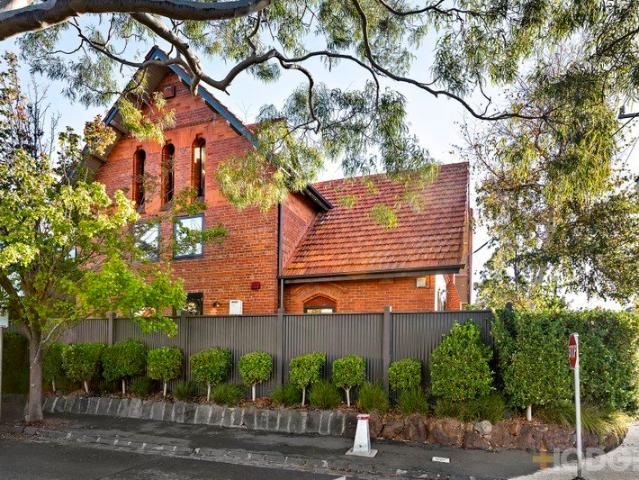 Townhouse for sale in Camerons Creek, Victoria