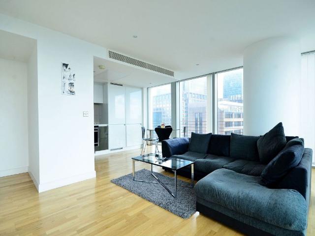 Apartment for rent in Canary Wharf, Greater London