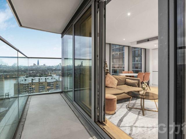 Apartment for rent in Canary Wharf, Greater London