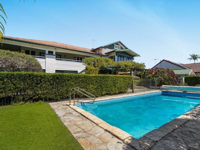 House for sale in Coorparoo, Greater Brisbane
