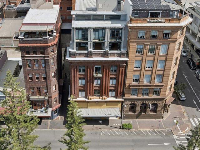 Apartment for sale in Newcastle, Newcastle-Maitland