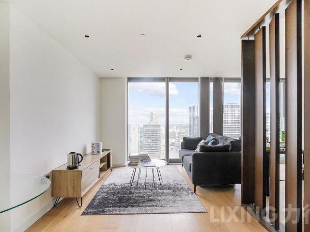 Apartment for rent in Canary Wharf, Greater London