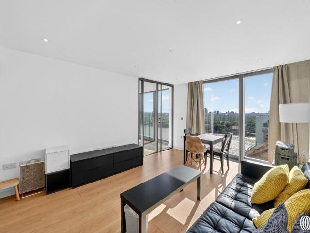 Apartment for rent in Canary Wharf, Greater London