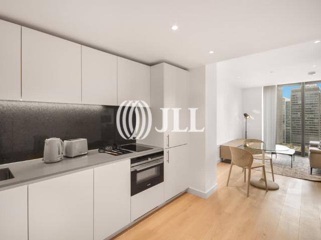 Apartment for rent in Canary Wharf, Greater London