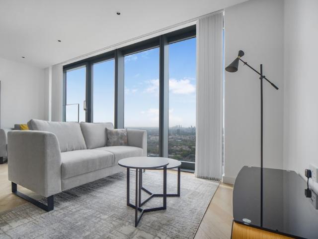 Studio for rent in London Borough of Tower Hamlets, Greater London