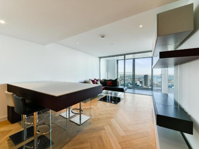 Apartment for rent in London Borough of Tower Hamlets, Greater London