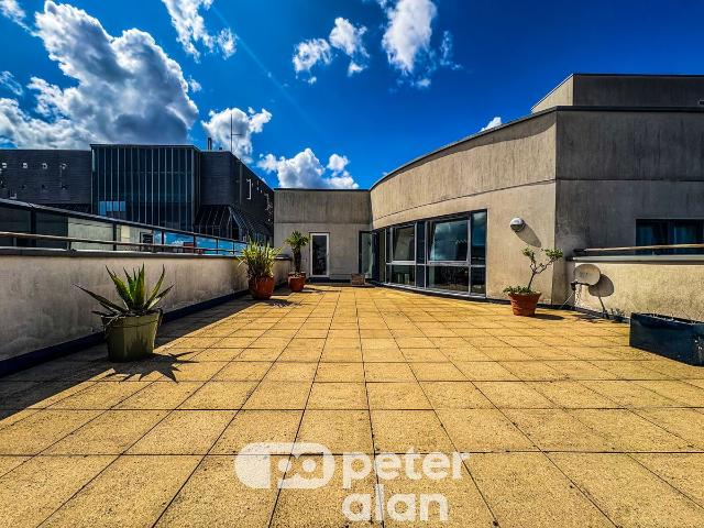 House for rent in Crockherbtown, Falcon Lodge