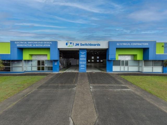 Warehouse for sale in Bungalow, Cairns