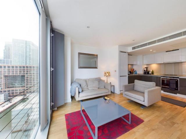 Apartment for rent in London Borough of Tower Hamlets, Greater London