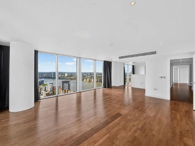 Apartment for rent in London Borough of Tower Hamlets, Greater London