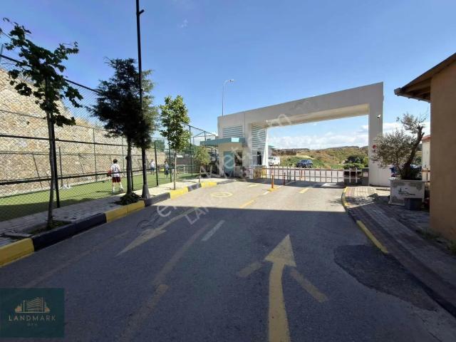 Tuzla, İstanbul içerisinde satılık mülk