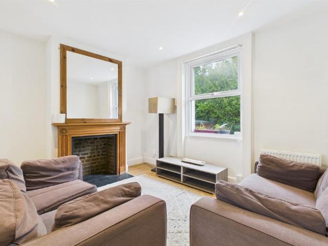 House for rent in Stockwell Park, Greater London