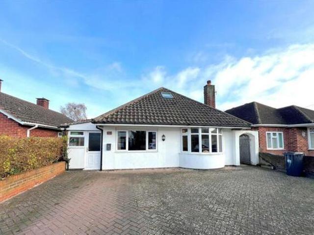 House for sale in Green Close, Warwickshire