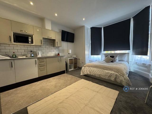 Apartment for rent in Old Portsmouth, Portsmouth
