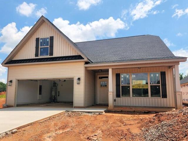 House for sale in Landrum