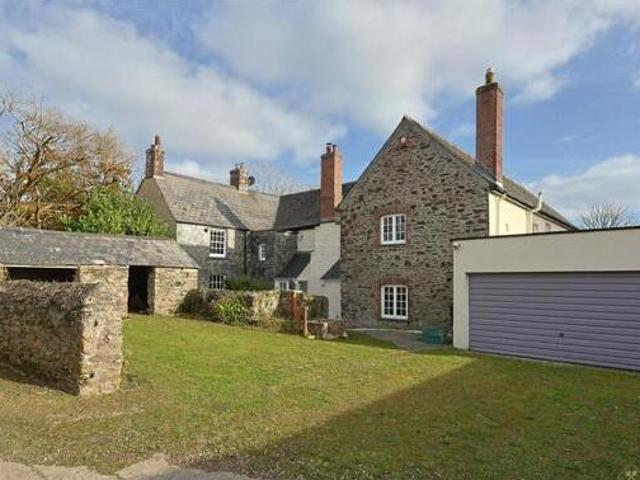House for sale in Saltash, Cornwall