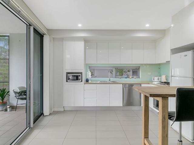 Apartment for rent in Lower North Shore, Sydney