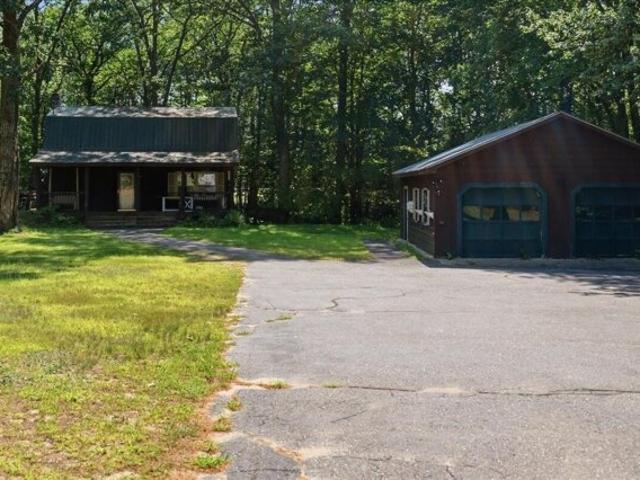 House for sale in Poland, Maine
