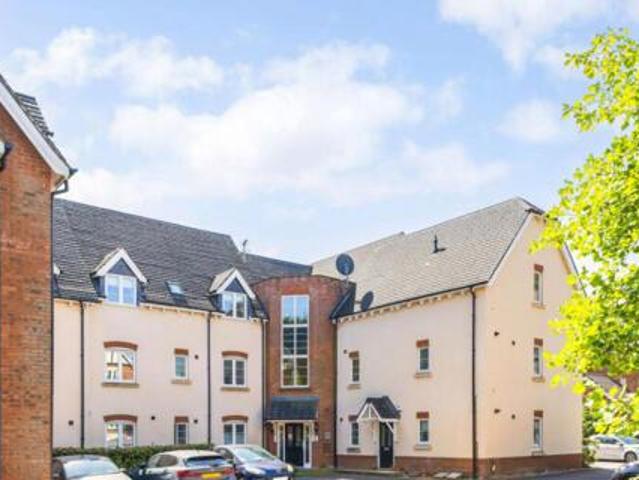 House for sale in Green Close, Warwickshire