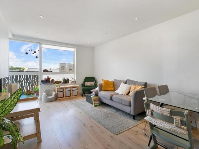 Apartment for rent in Hornsey, Greater London
