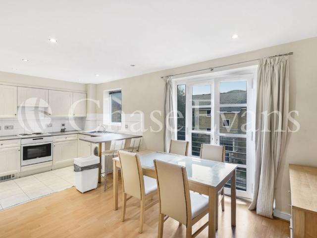 Apartment for rent in Isle Of Dogs, Isle Of Man