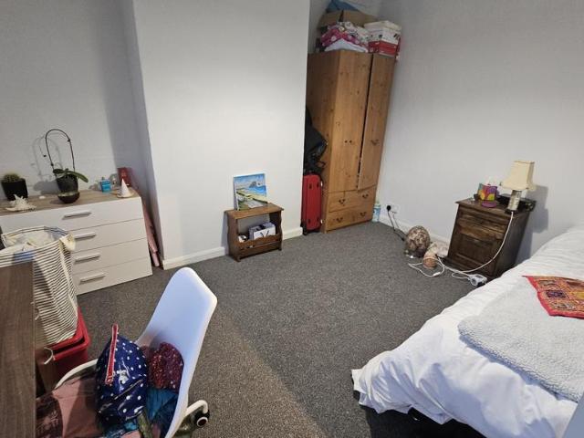 House for rent in Beckett Park, Headingley