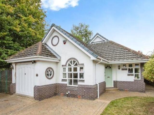 House for sale in Normanton and Altofts, Altofts